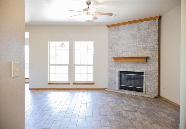 Building Photo - 504 Quail Run N