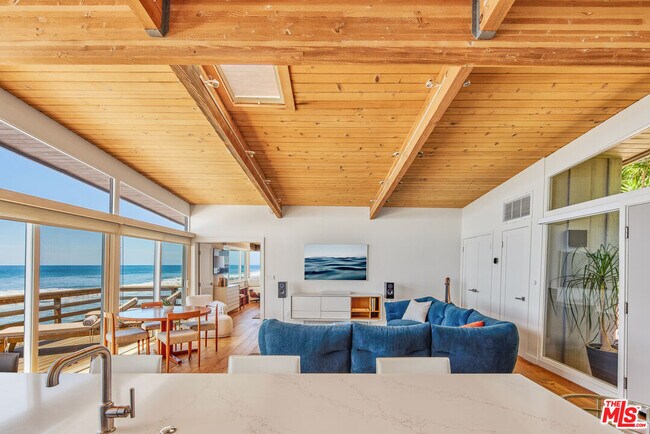 Building Photo - 24246 Malibu Rd