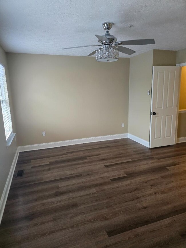 Building Photo - 9308 Gordon Ct