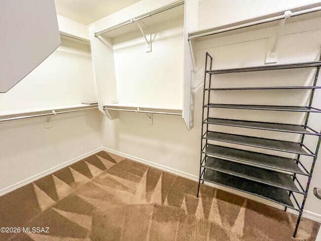 Building Photo - 879 W Via De Gala