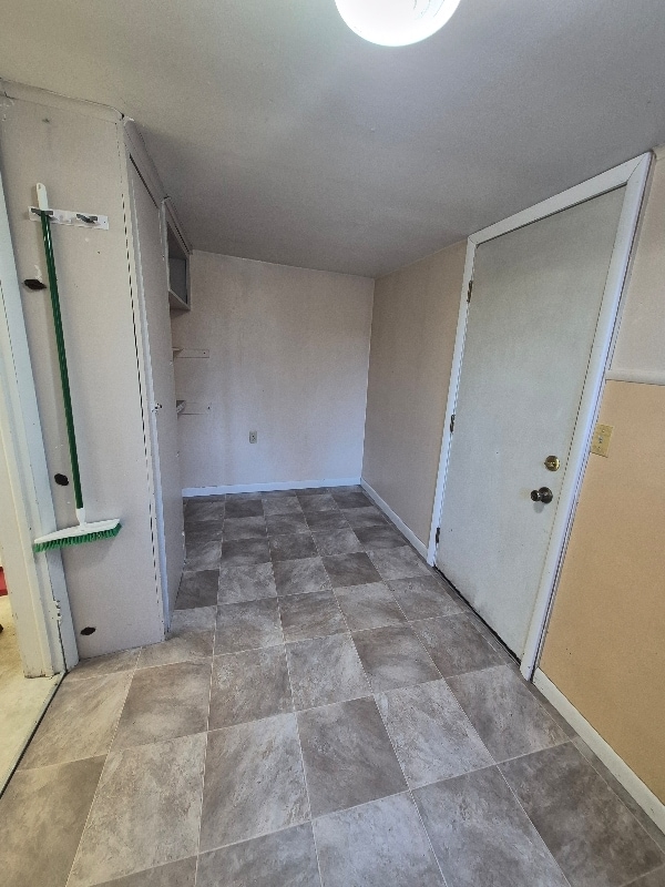 Building Photo - 1248 NW Ellan St