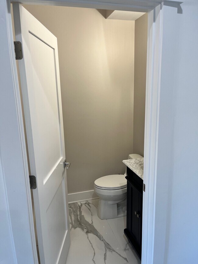 Building Photo - 8146 Lincoln Ave