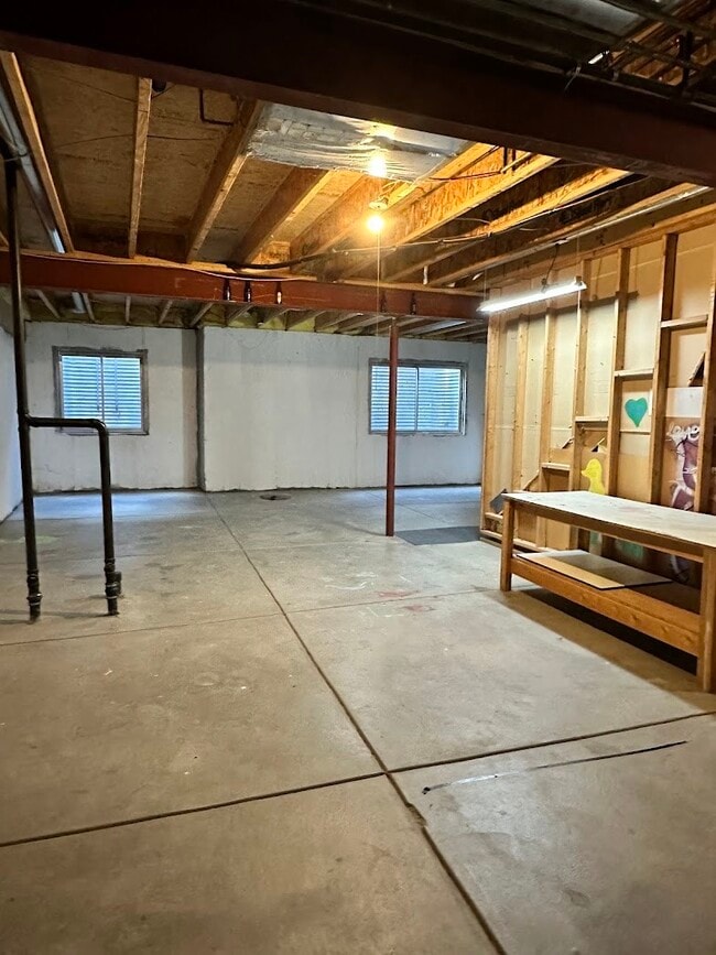 Building Photo - 4519 S Atchison Way