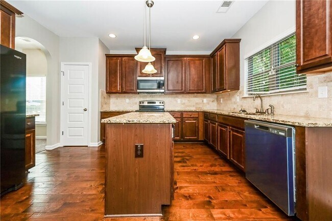 Building Photo - 9865 Musket Ridge Cir