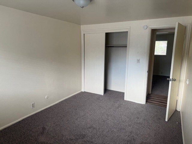 Building Photo - 1123 S Graff Cir