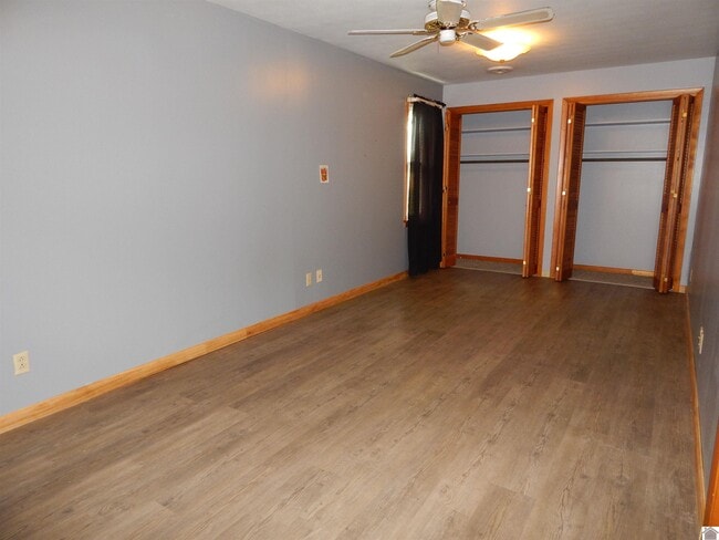 Building Photo - 2216 Dyke Rd