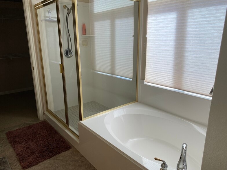 Building Photo - 1903 W Sunstar Dr