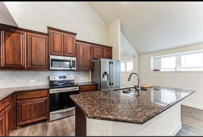 Building Photo - 207 Arborside Dr