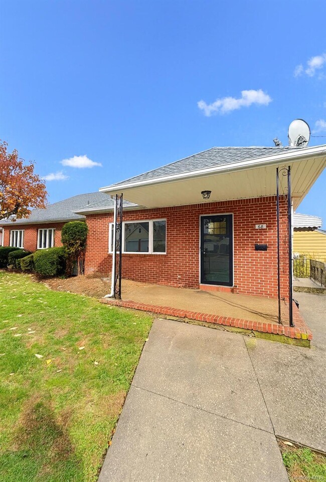 Primary Photo - 68 Wolfle St