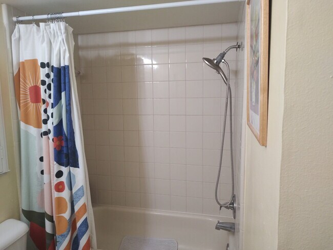 Building Photo - "Fully Furnished 2-Bedroom 2 Full Baths in...