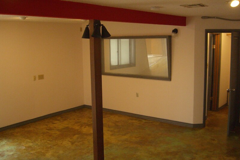 Building Photo - 9100 Georgian Dr