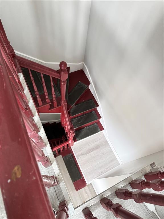 Building Photo - 199 Waldo St