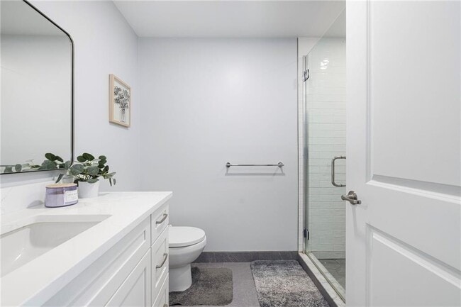 Building Photo - 46 W Valley Cir