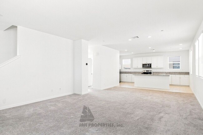 Building Photo - 3-Bed, 2.5-Bath Home in Great Stanton Community!