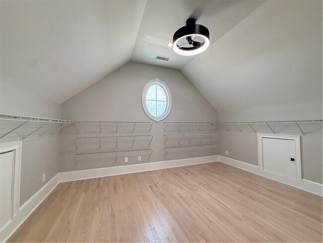 Building Photo - 1660 Briergate Dr