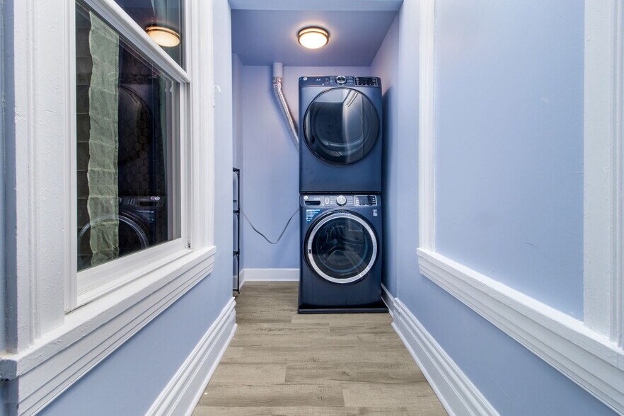 Building Photo - 1232 W Lafayette Ave