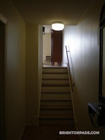 Building Photo - 125 Chiswick Rd