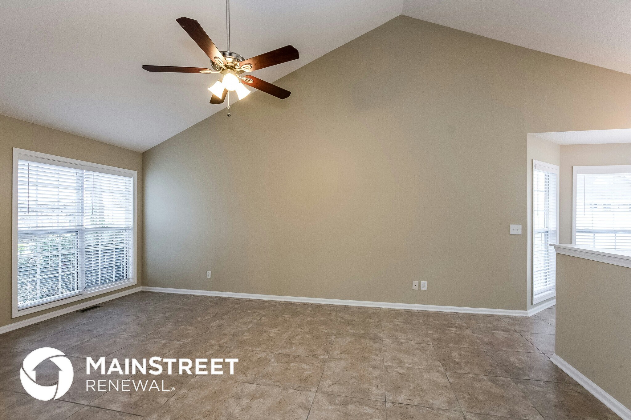 Building Photo - 17 Hickory St SW