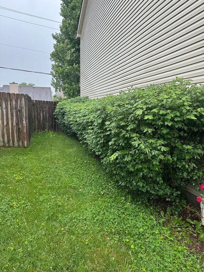 Building Photo - COMING SOON! Beautiful, Spacious 3 BR Home...