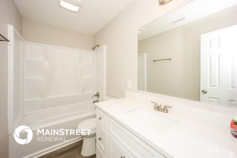 Building Photo - 1815 Quailwood Dr