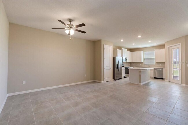 Building Photo - 2 bedroom house in beautiful resort community