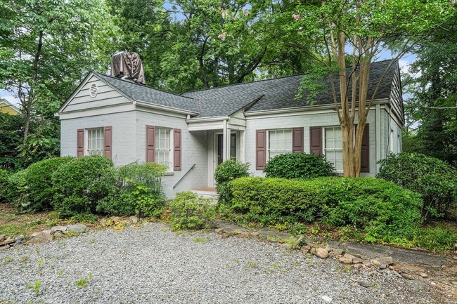 Primary Photo - 2 bdrm, 1 bath near Emory and the CDC.