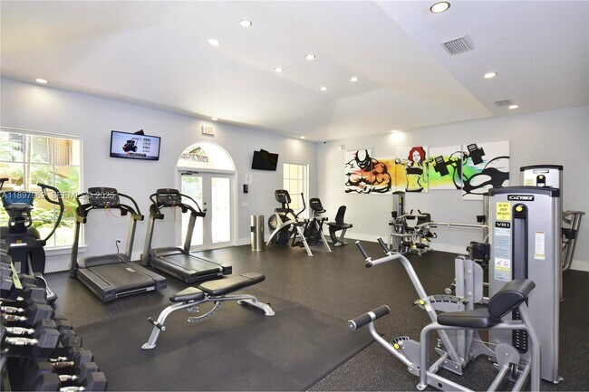 Building Photo - 19501 E Country Club Dr