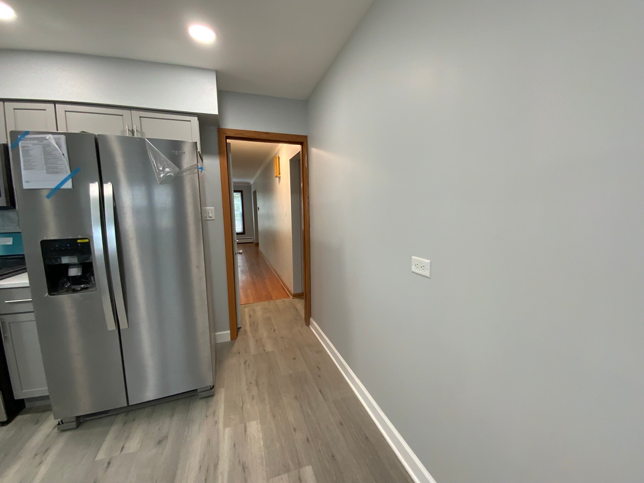 (KITCHEN) HALLWAY - 2228 W 71st St