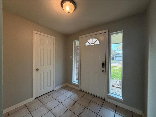 Building Photo - 22315 Waynoka Rd