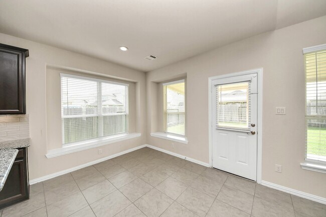 Building Photo - 21254 Lucknow Ln