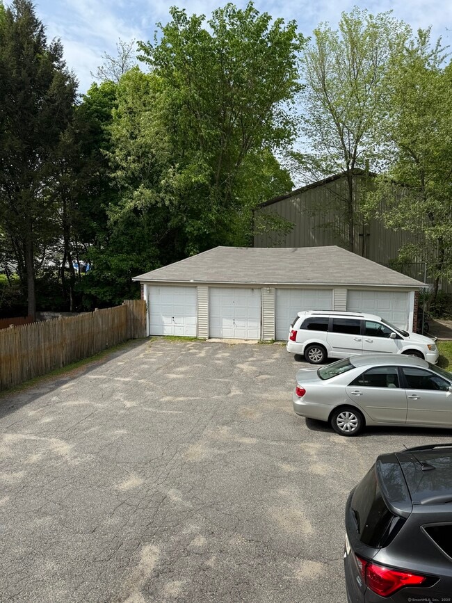Building Photo - 139 Pythian Ave
