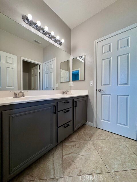 Building Photo - 36948 Silk Tree Ct