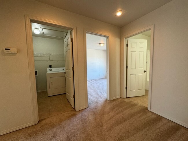 Building Photo - Spacious 3-Bedroom Duplex Located within C...
