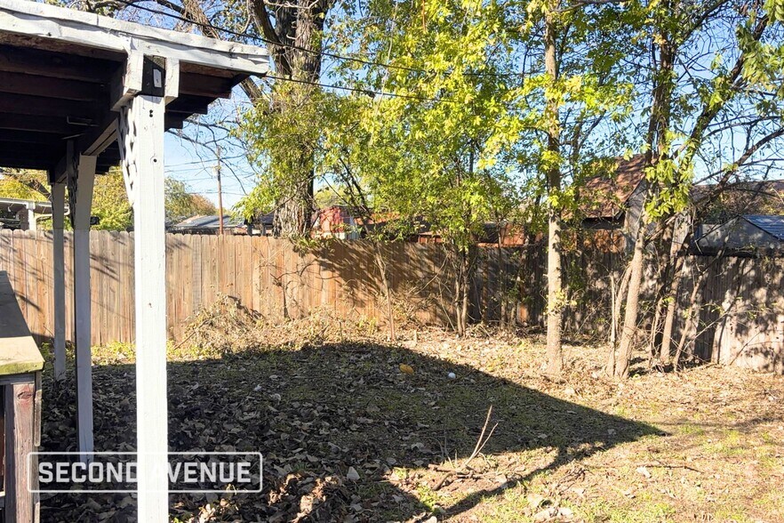 Building Photo - 416 Woodcrest Way