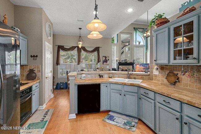 Building Photo - 2884 St Maarten Ct