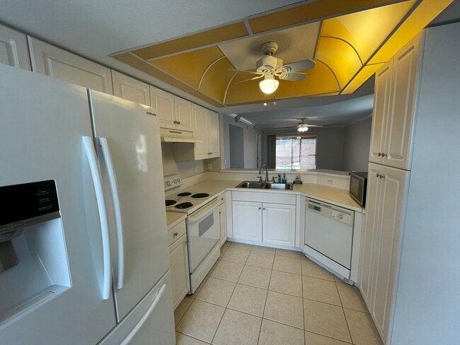 Building Photo - ANNUAL RENTAL - 2 BED/2BATH CONDO - THE MANOR AT MORTON GROVE