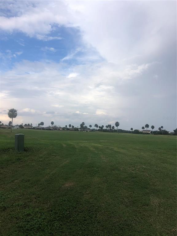 Building Photo - 1749 Golfview Dr