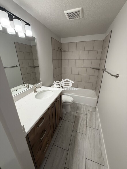 Building Photo - 373 N 2625 W