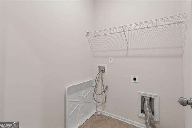 Building Photo - 10 Felton St