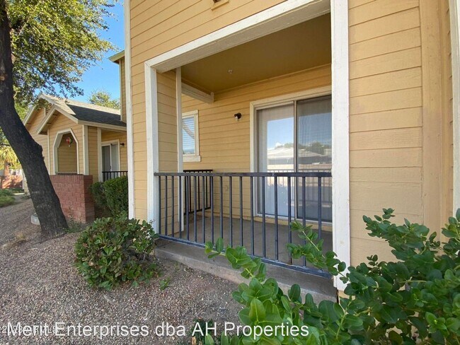 Building Photo - 2 br, 2.5 bath House - 510 N ALMA SCHOOL R...