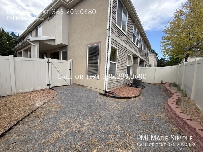 Building Photo - 2954 1310 W