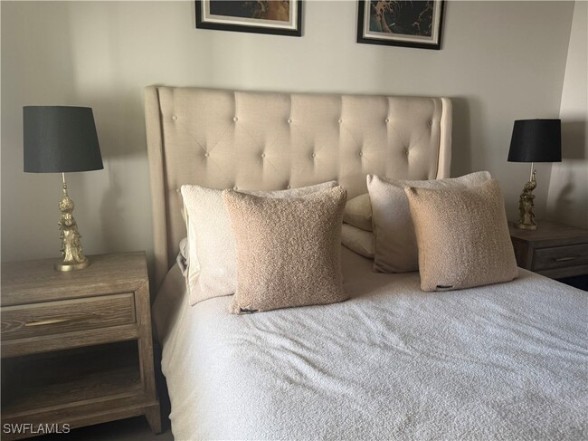 Building Photo - 9179 Cayman Dr