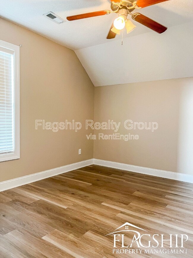 Building Photo - 2313 Sadler Dr