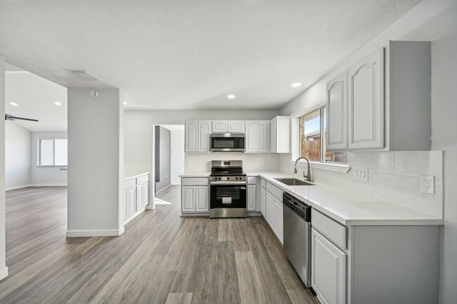 Building Photo - 1419 Fieldstone Dr