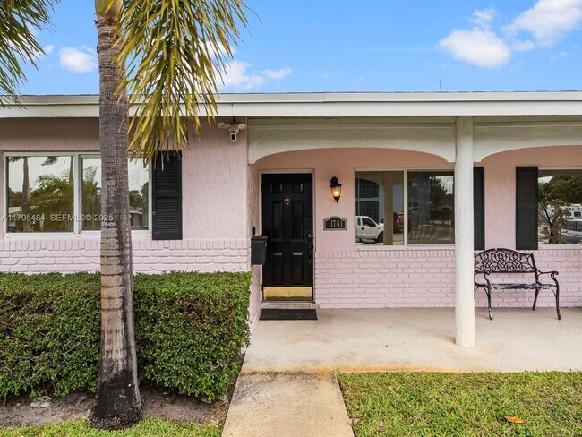 Building Photo - 1761 NE 52nd St