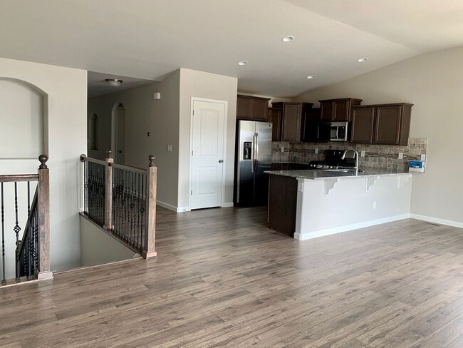 Building Photo - Main-Floor Living Meets Modern Comfort in Enclaves at Mountain Vista