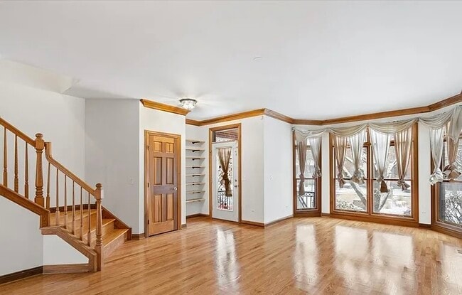 Building Photo - 5662 W Berenice Ave