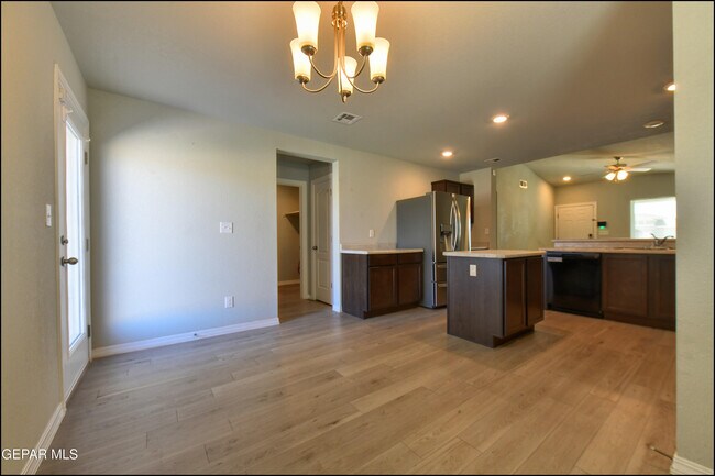 Building Photo - 14557 Faxon Yucca