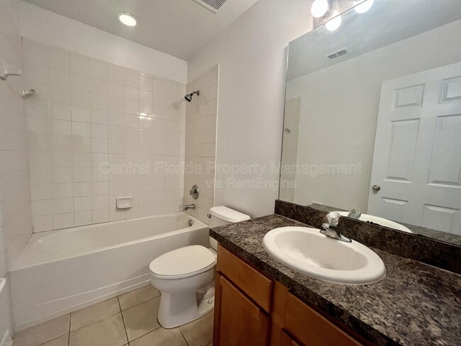 Building Photo - 10030 Moorshire Cir