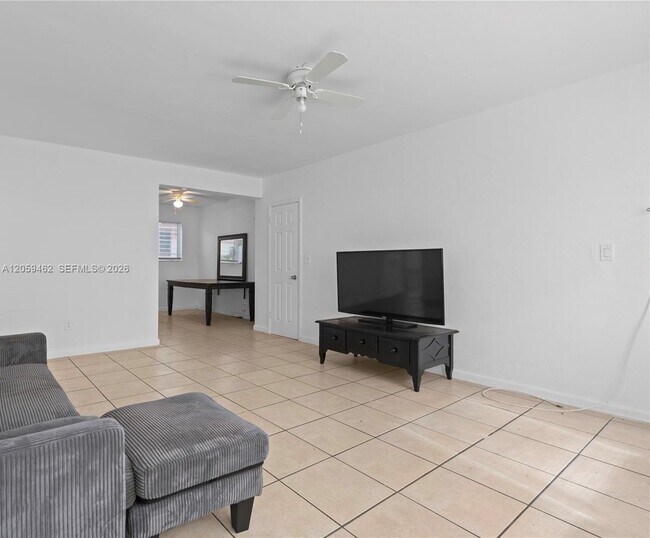 Building Photo - 744 85th St